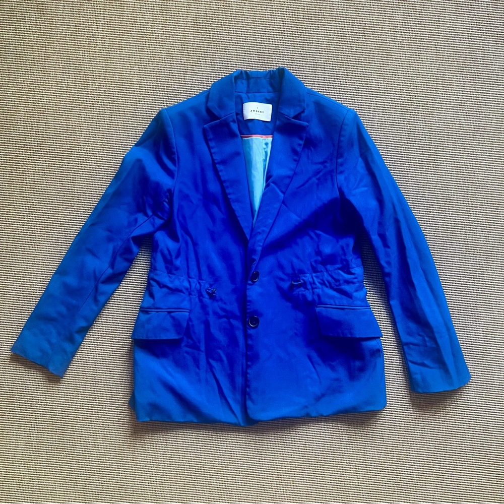 Argent Classic Wool Blazer with Cinch Waist - size 4 (S)